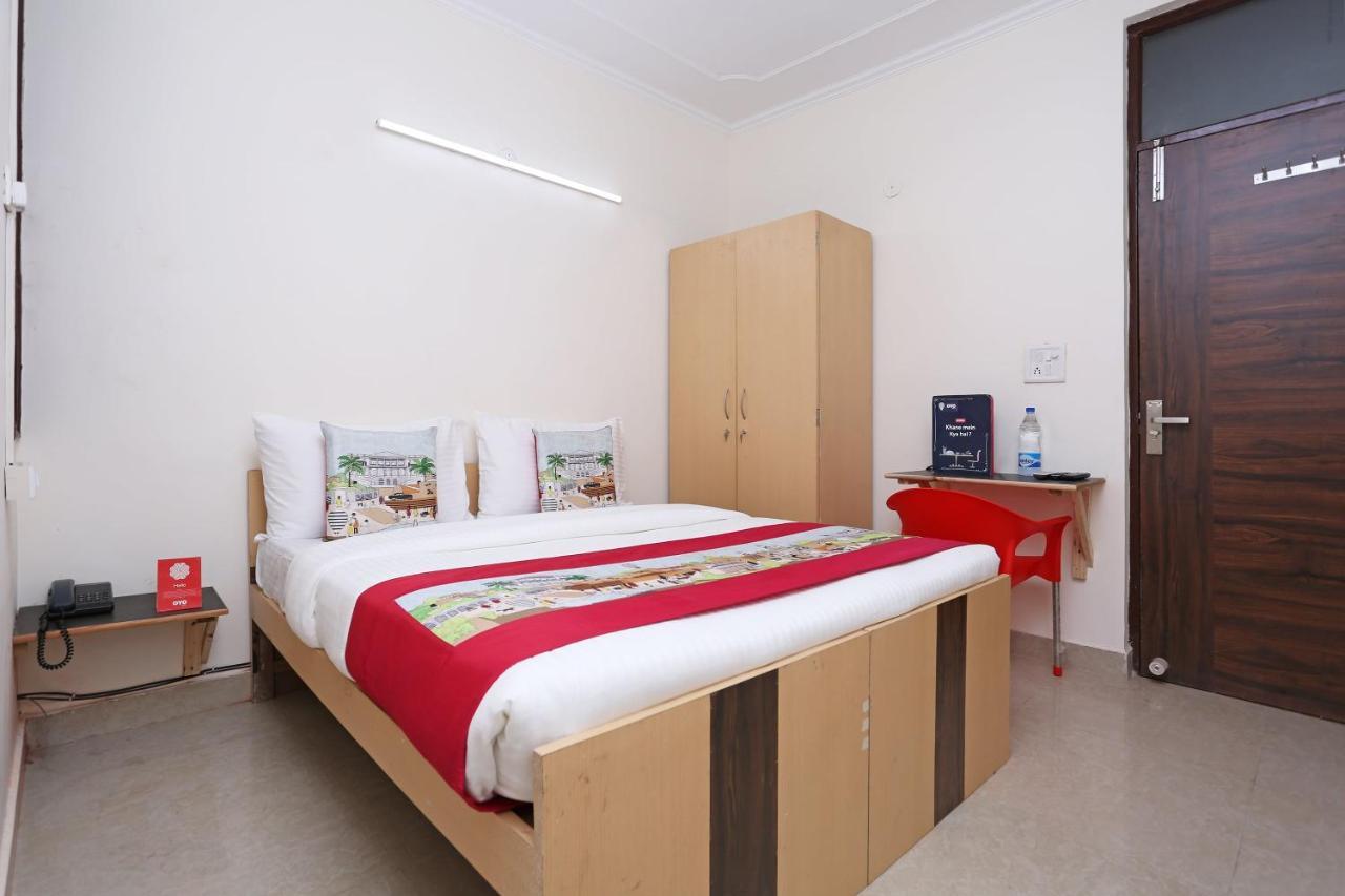 Oyo Dlf Cyber City Near Aravali Biodiversity Park Gurgaon Extérieur photo