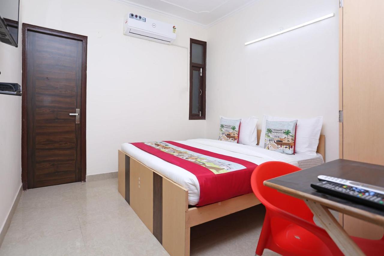 Oyo Dlf Cyber City Near Aravali Biodiversity Park Gurgaon Extérieur photo